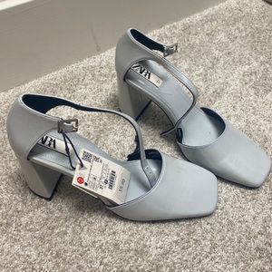 Zara Light Gray Block Heel Shoes